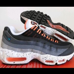 NIKE AIR MAX 95 RECRAFT (GS) BLACK-AQUAMARINE WOMENS SZ 6 [CJ3906-008]
